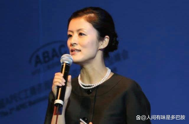 央视前女主持任星巴克董事，曾兼职央视主持人，任阿里影业总裁插图1