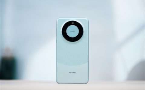 余承东终于提华为Mate60是目前热度最高的智能手机