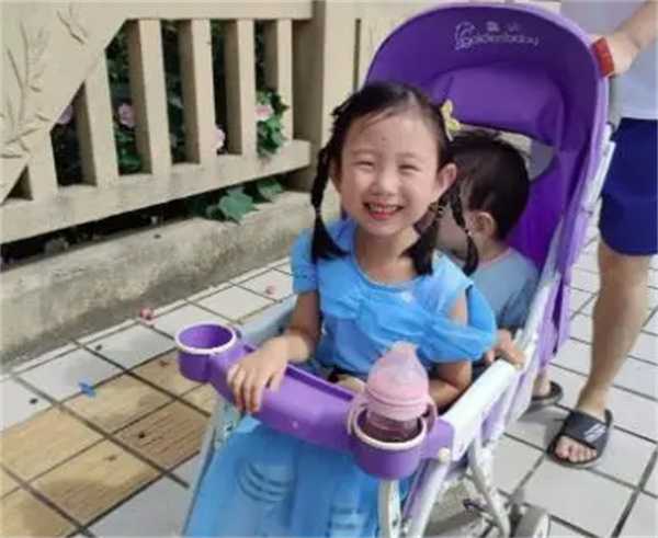 海滩走失女童母亲 已扩大搜索范围 以下是丢失原因插图 以下是丢失原因