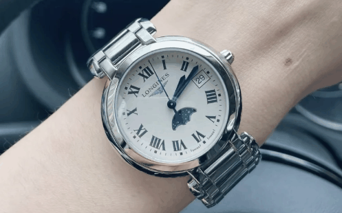 1万的浪琴免税店多少钱?浪琴代购能便宜多少插图2 1万的浪琴免税店多少钱3