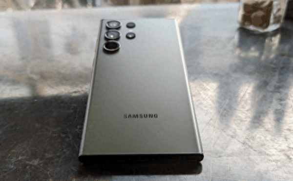 外媒评2023年最好的8款手机 三星第一 谷歌3机入围插图2 外媒评2023年最好的8款手机 三星第一 谷歌3机入围插图2