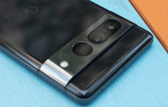 外媒评2023年最好的8款手机 三星第一 谷歌3机入围插图9 外媒评2023年最好的8款手机 三星第一 谷歌3机入围插图9