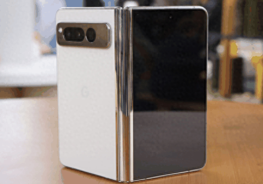 外媒评2023年最好的8款手机 三星第一 谷歌3机入围插图14 外媒评2023年最好的8款手机 三星第一 谷歌3机入围插图14