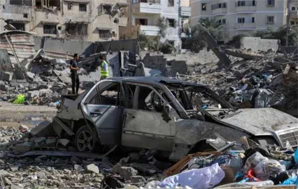 一张空投传单让加沙居民何去何从 以下是轰炸的原因