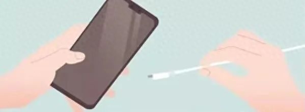 手机有多脏你知道吗？还敢一边吃东西一边“刷刷刷”！这些常见的清洁方法居然是错的！插图3