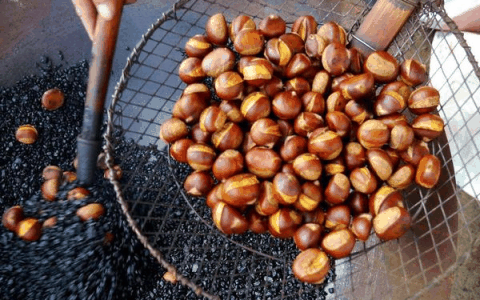 板栗冷了之后怎么加热才好吃?板栗凉了用什么加热好吃