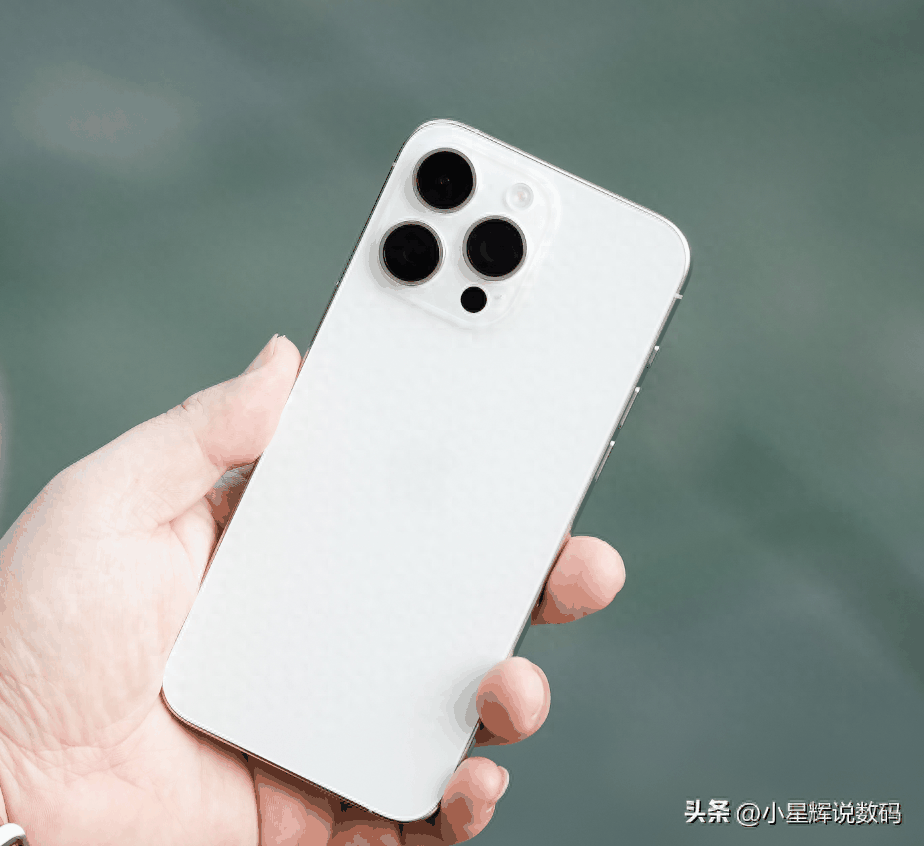 买手机不要抠抠搜搜，这五款顶级旗舰值得推荐，一机用五年无压力插图2