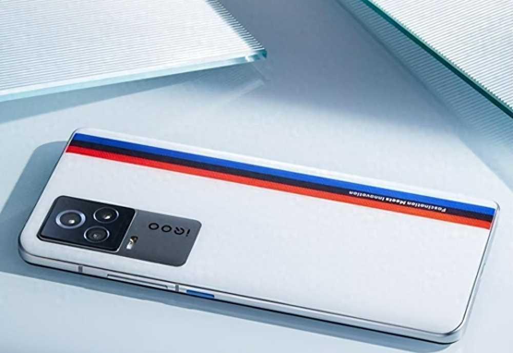 5款2022年上市的高口碑手机,降价后很香,普遍在1500元左右插图6