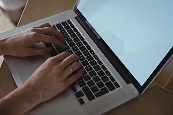 还看不懂BIOS？中英文详细对照表，进入BIOS如此简单值得收藏！