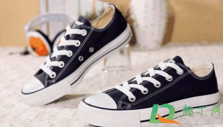 帆布鞋怎么洗不会黄?帆布鞋可以全部打湿洗吗