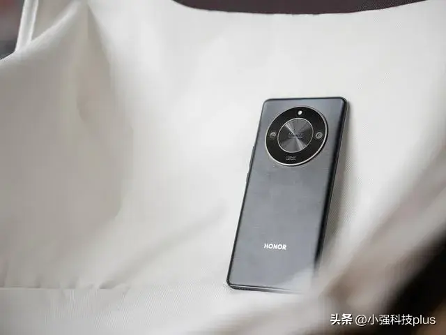 双11换机推荐,公认的三款几乎无差评的手机,随便用五年插图1 双11换机推荐,公认的三款几乎无差评的手机,随便用五年插图1