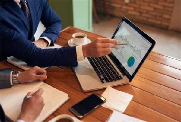 如何选择适合自己的金融顾问 技巧是这样的