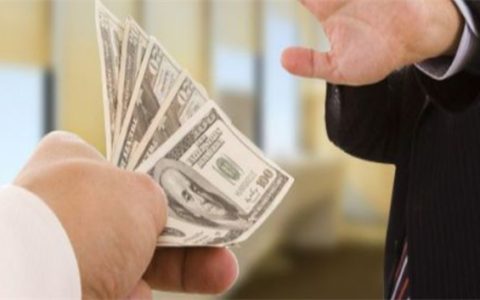 银行贷款申请被拒是不是需要等到名下无负债才能再申请 回答如下