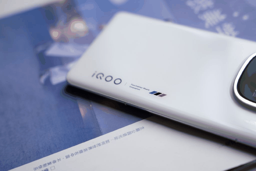 差价一千，iQOO 12和12 Pro怎么选？下面一文告诉你答案插图6