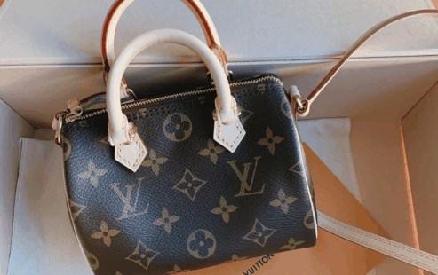 lv官网买的包包可以去专柜售后吗?lv官网买的包可以去专柜换吗插图2 lv官网买的包包可以去专柜售后吗3