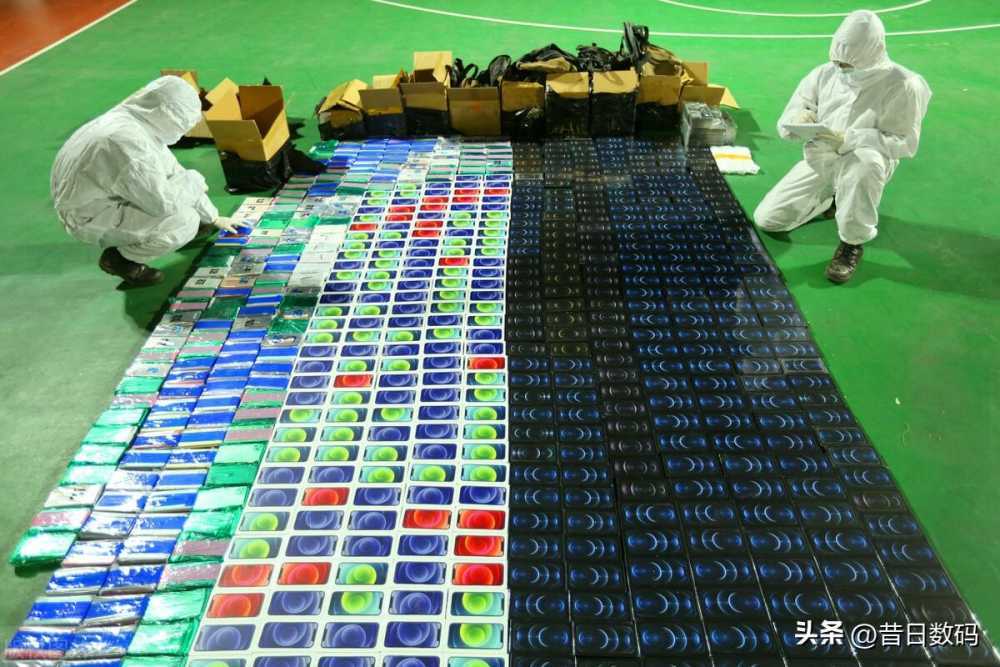 “8GB内存”卖1500元？苹果高管正式回应，外媒：可能是金子做的插图10