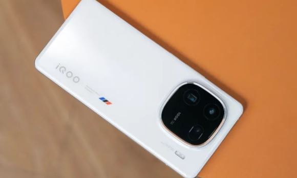 iqoo12pro对比iqoo11pro有哪些提升 iqoo12pro对比iqoo11pro介绍