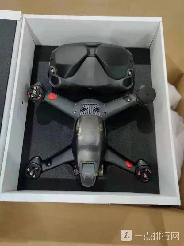 大疆穿越机DJI FPV COMBO曝光?DJI FPV COMBO最新消息插图1 大疆穿越机DJI FPV COMBO曝光-DJI FPV COMBO最新消息