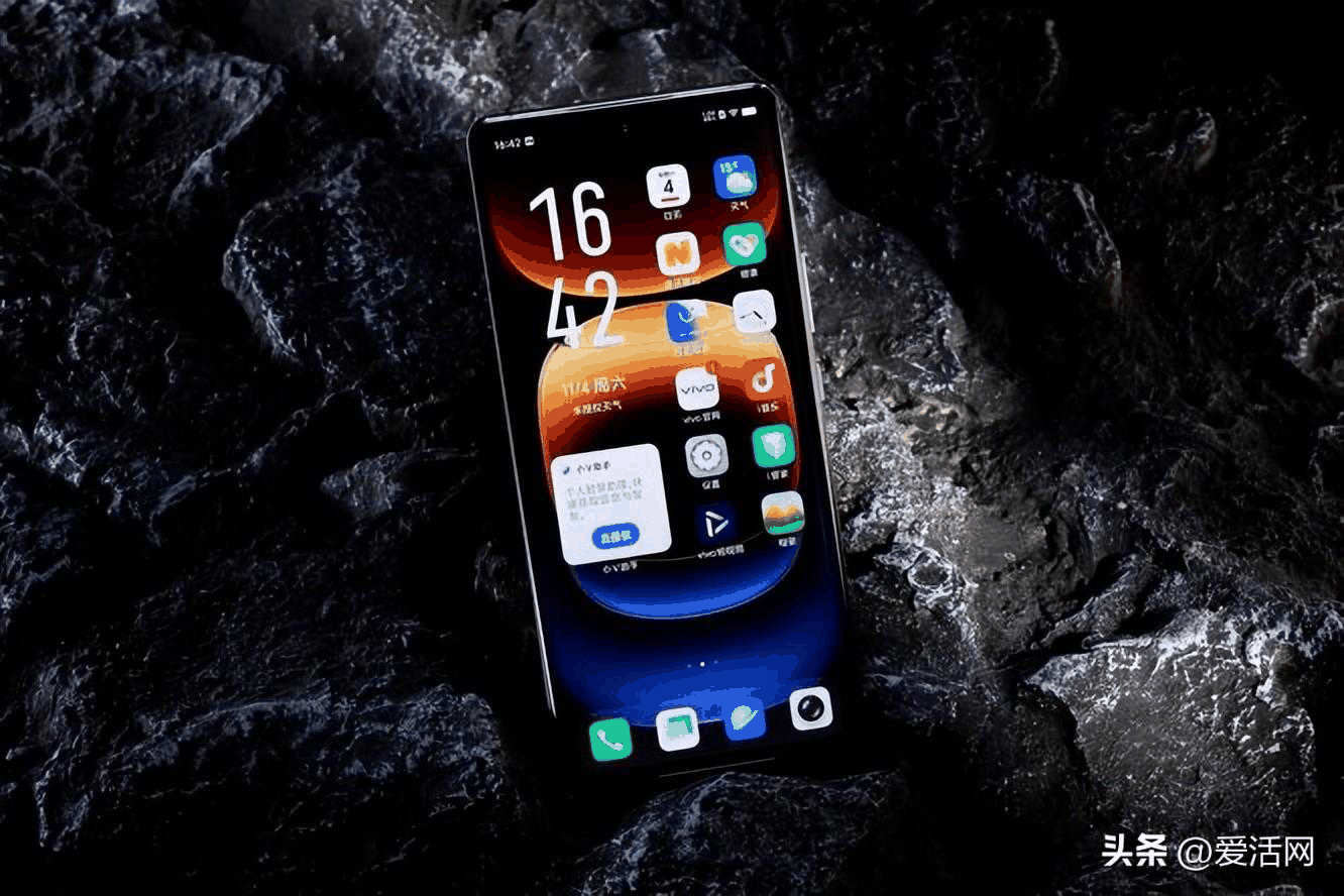 iQOO12Pro赛道版好看吗?怎么样插图3 iQOO12Pro赛道版好看吗?怎么样插图3