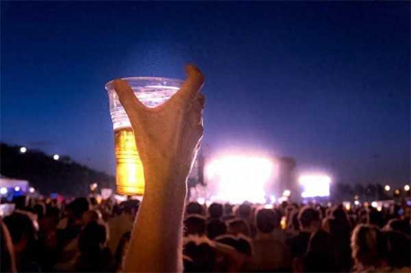 演唱会下沉到县城之后 下沉到县城看一点