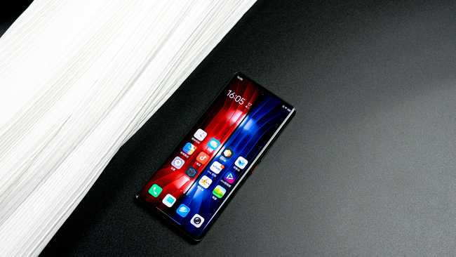 iqoo8有压感按键吗?iqoo8有独立显示芯片吗