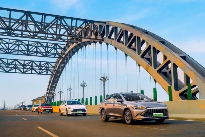 秦PLUS 限时8.98万起，引领中国品牌决战合资燃油