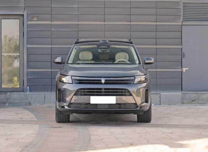 理想L7/L8压力大了，这车5米多长，配6座续航1300km