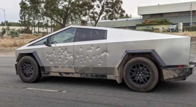 拖大象、抗子弹、快过911！Cybertruck赛博皮卡北美开启交付插图3