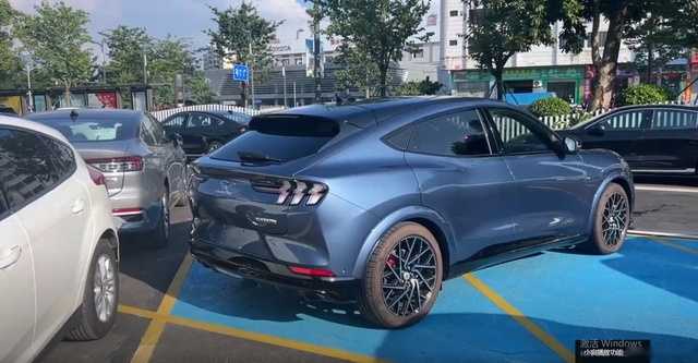 福特电马探店:Mustang跑车基因加持,20万出头入手真香插图8 福特电马探店:Mustang跑车基因加持,20万出头入手真香