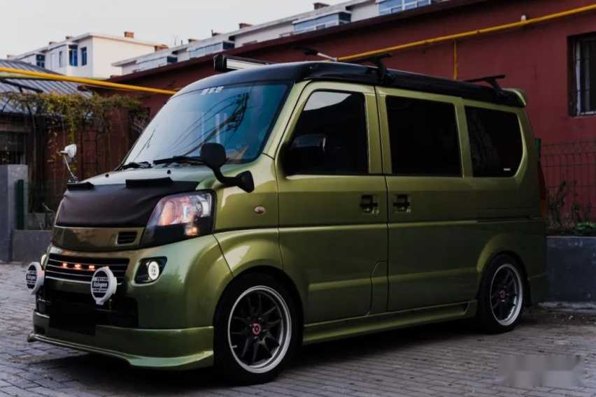 气动避震加持的铃木浪迪，”破面包”也能有豪华感插图1