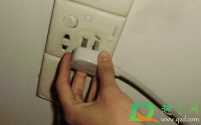 插头拔的时候有火花怎么处理1