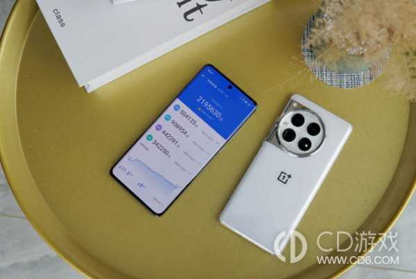 一加12和红米RedmiK70有什么区别?一加12和红米K70哪个好插图 一加12和红米RedmiK70有什么区别?一加12和红米K70哪个好插图