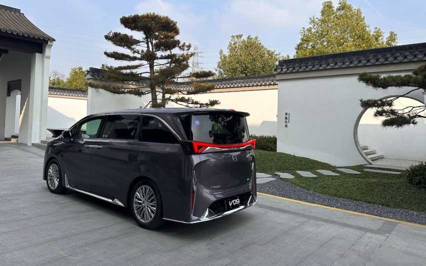 合创V09试驾:颜值“惹”路人追问,第二排“引”媒体酣然入睡插图6 合创V09试驾:颜值“惹”路人追问,第二排“引”媒体酣然入睡