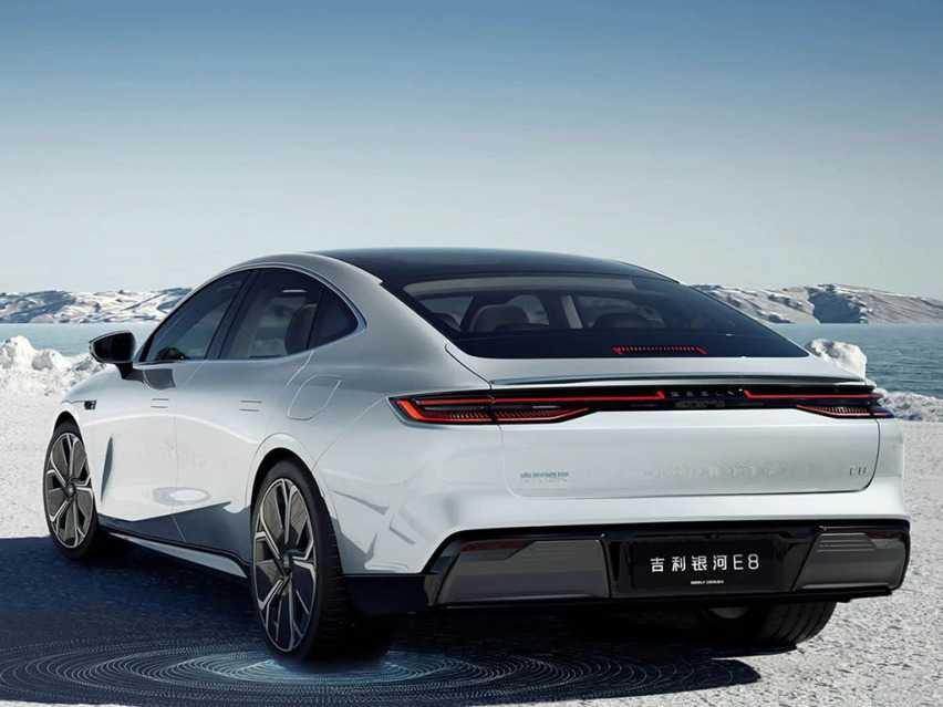 吉利银河E8来了，预售18.8万起，打脸大众？