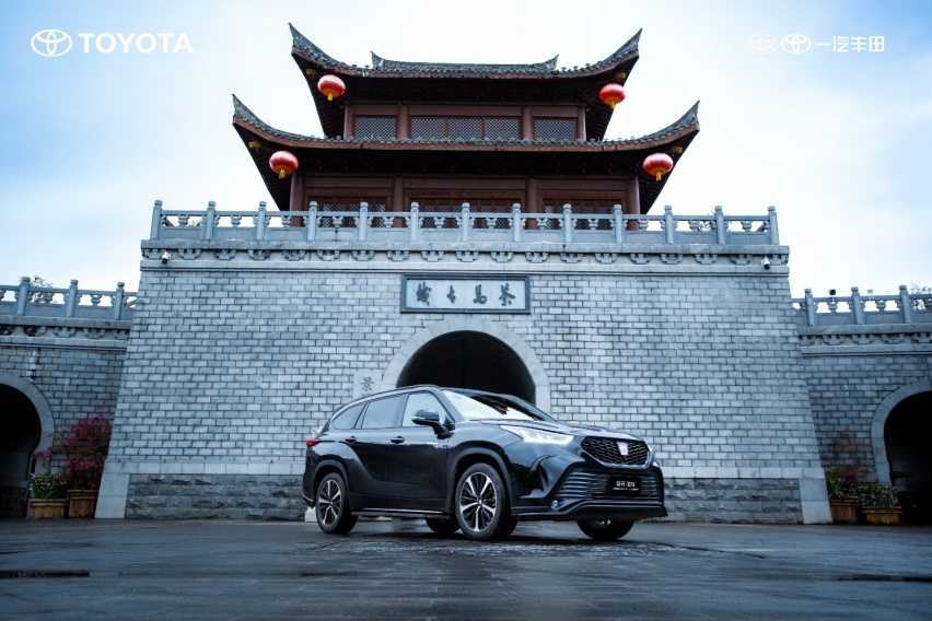 一汽丰田开启“双12大促”，购置税直补5000元插图6