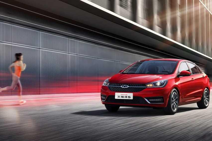 6万级国民代步车！这奇瑞轿车新款来袭 内外均有升级！