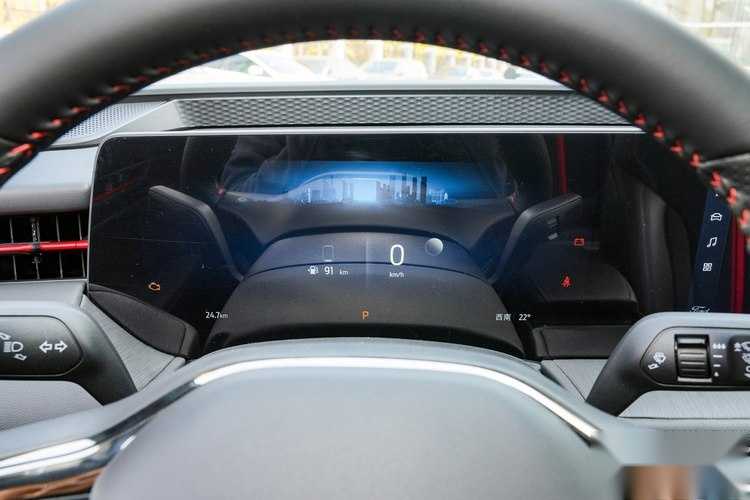 新一代蒙迪欧E-混动版正式上市 售18.98万-21.98万元插图5 新一代蒙迪欧E-混动版正式上市 售18.98万-21.98万元