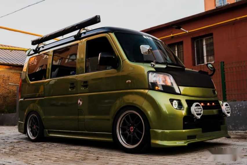 气动避震加持的铃木浪迪，”破面包”也能有豪华感插图17