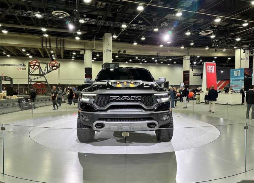 标准美系皮卡板正的造型,道奇RAM 1500,霸气依旧插图1 图片