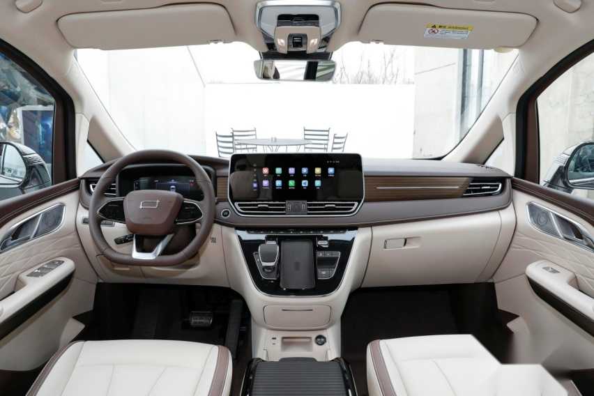 不选GL8选奔腾M9,听听原因竟是如此插图1 不选GL8选奔腾M9,听听原因竟是如此