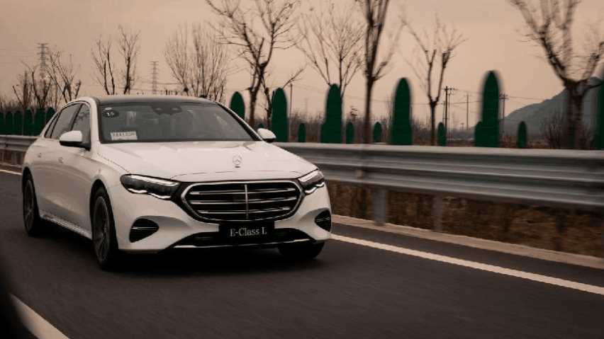华丽外表下的硬核科技与安全，首试全新梅赛德斯-奔驰长轴距E级车