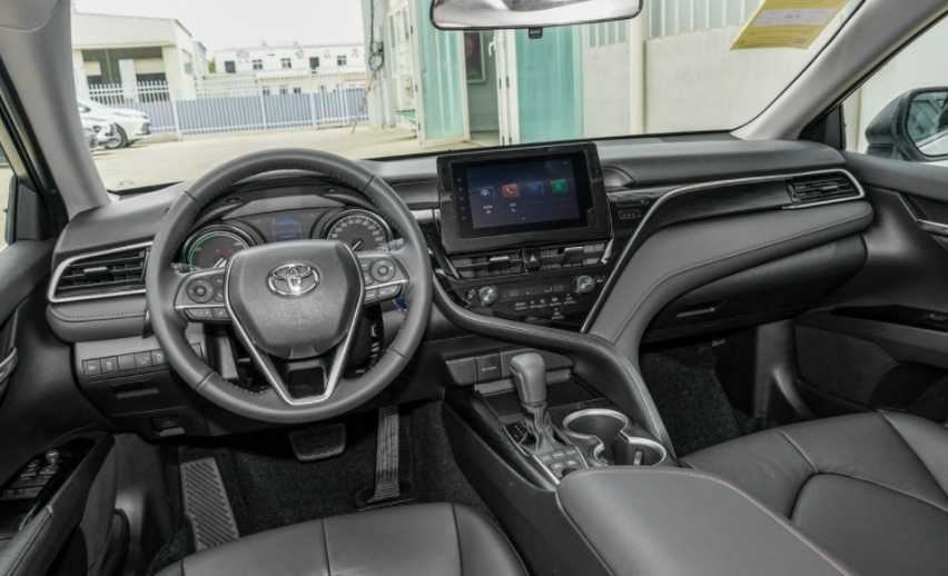 2023款凯美瑞双擎版，现优惠3.1万，多款车型如何挑选？