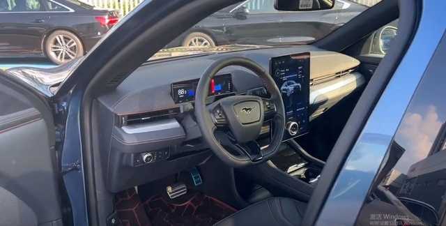 福特电马探店:Mustang跑车基因加持,20万出头入手真香插图4 福特电马探店:Mustang跑车基因加持,20万出头入手真香