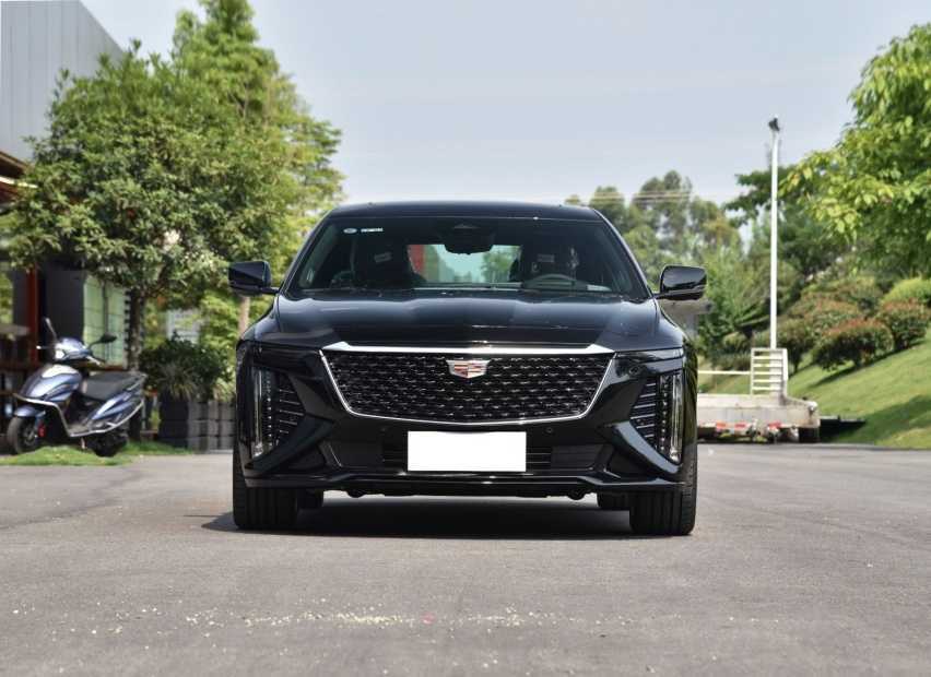 奔驰E300“代替者”终于到店！车长超5米2售价亲民配985智能座舱