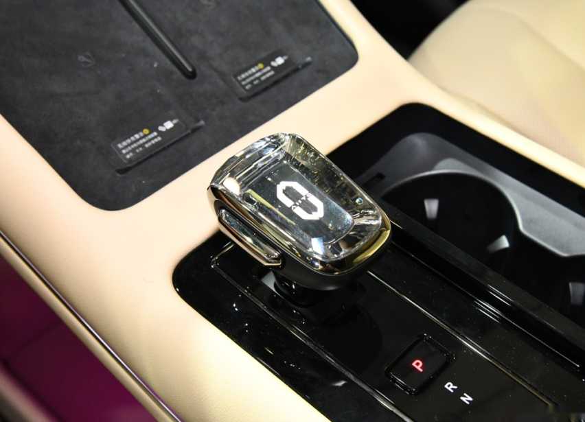 理想L7/L8压力大了，这车5米多长，配6座续航1300km