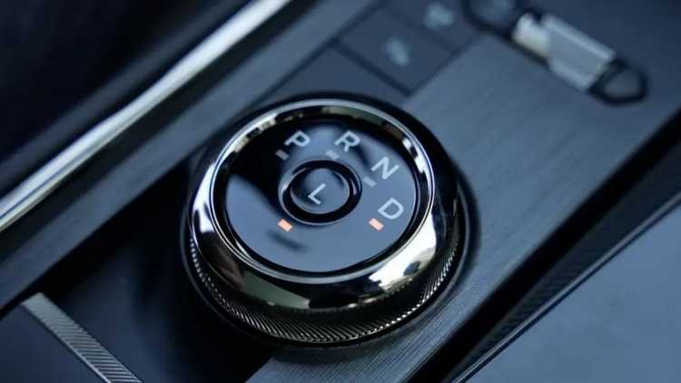 18.98万起售,比凯美瑞双擎还“省”的蒙迪欧来了插图1 18.98万起售,比凯美瑞双擎还“省”的蒙迪欧来了