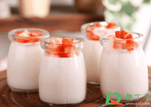 买酸奶看什么配料?配料表第一个是水的是不是酸奶