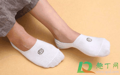 袜子滑到脚底怎么解决1