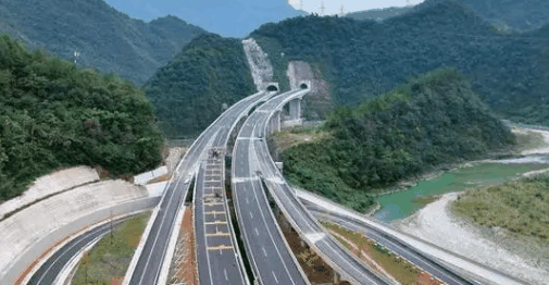 2024高速春运从什么时候开始?高速公路春运期间限速多少插图1 2024高速春运从什么时候开始2