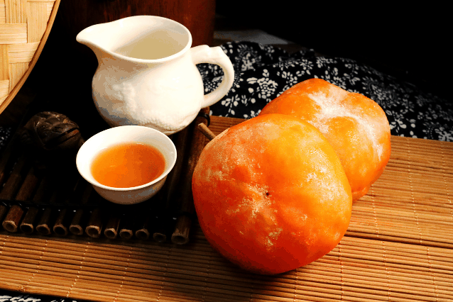 冻柿子用热水泡还是冷水泡好?冻柿子用热水行吗